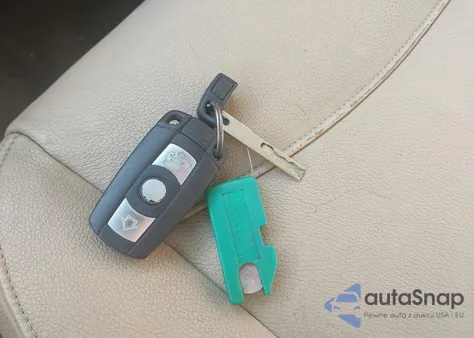 2007 BMW 328Xi Xi from USA, damaged, VIN WBAVC93547KX59108